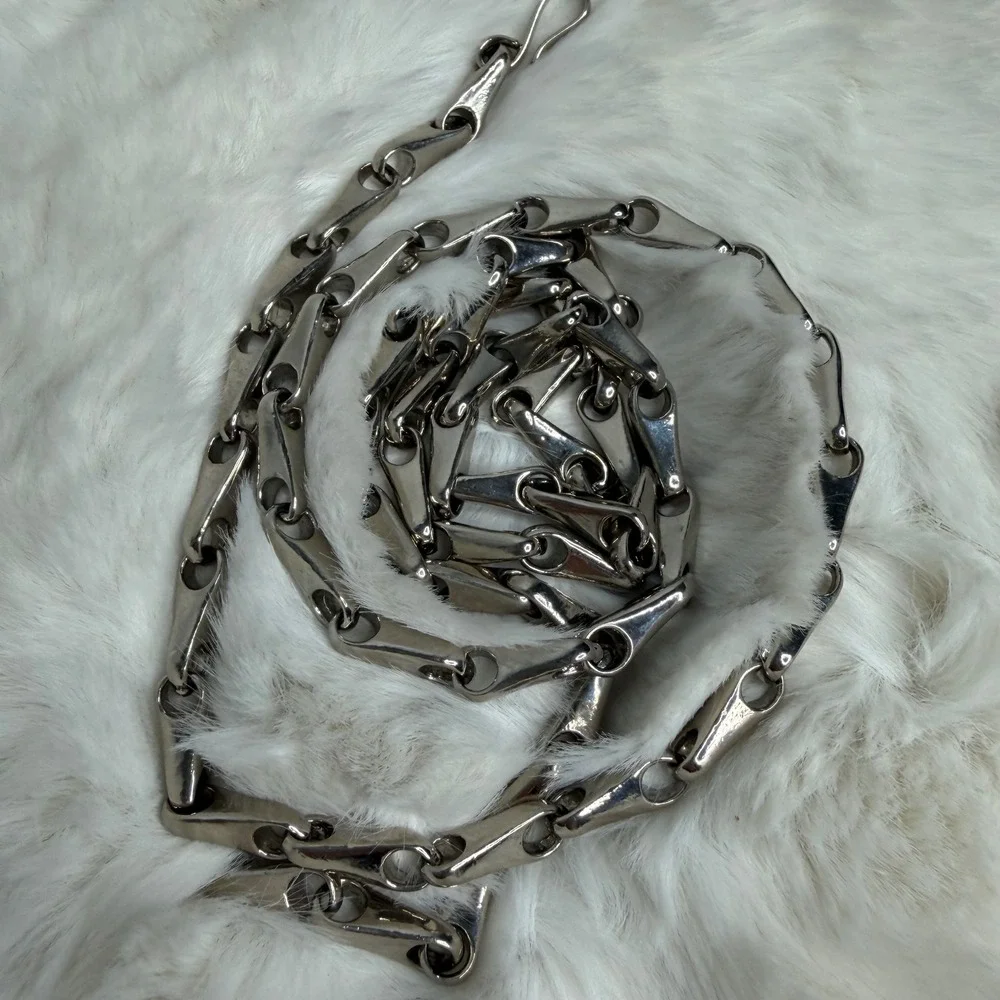 N/A silver tone